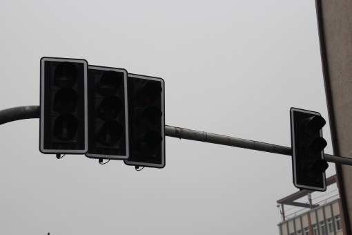 Sygnalizatory tramwajowe na skrzyżowaniu ulicy Kościuszki z aleją Piłsudskiego