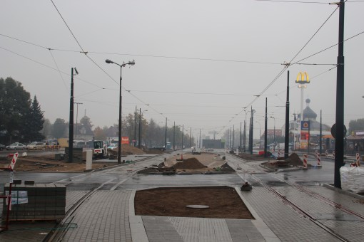 Budowa linii tramwajowej na placu Konstytucji 3 Maja (18 października 2015) - przystanek końcowy Dworzec Główny
