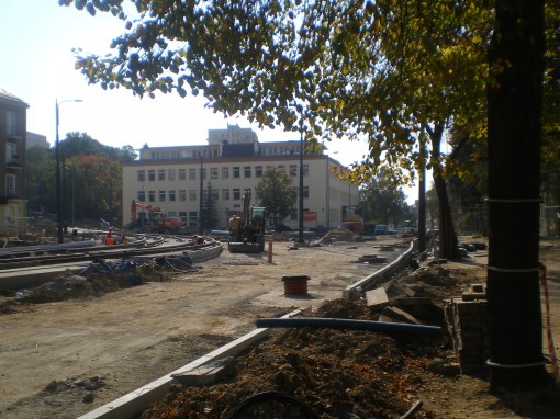 Budowa linii tramwajowej na skrzyżowaniu ulic Kościuszki i Żołnierskiej (4 października 2015)
