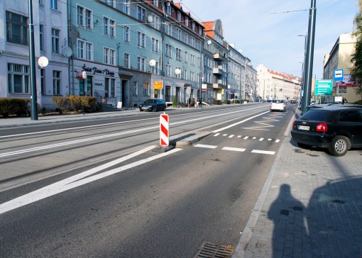Linia tramwajowa w ulicy Kościuszki (31 października 2015) - przystanek wiedeński Kętrzyńskiego w kierunku Dworca Głównego