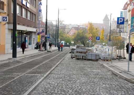 Linia tramwajowa w ulicy 11 Listopada (31 października 2015)