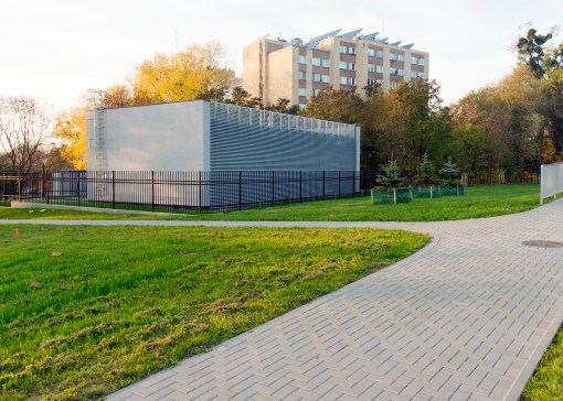 Podstacja trakcyjna przy ulicy Obiegowej (31 października 2015)