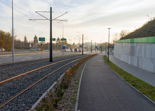 Linia tramwajowa przy ulicy Obiegowej (31 października 2015)