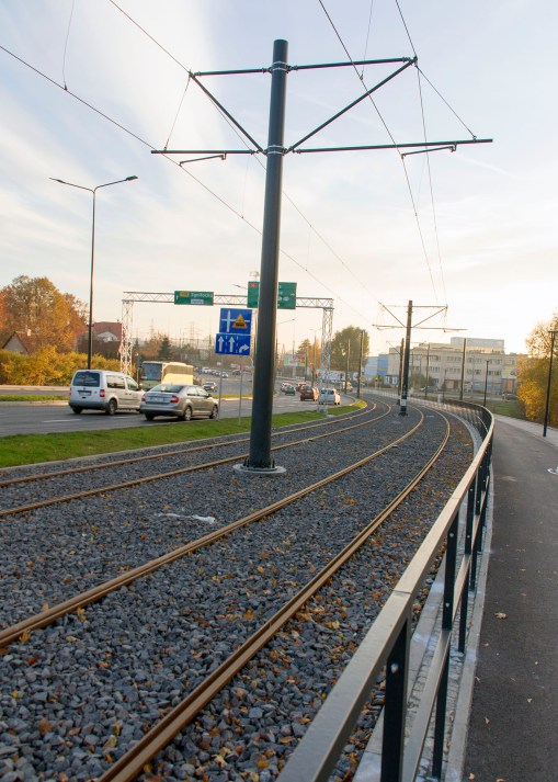 Linia tramwajowa przy alei Sikorskiego (31 października 2015)