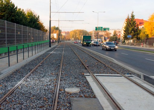 Linia tramwajowa przy alei Sikorskiego (31 października 2015)