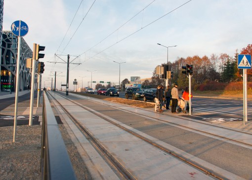 Linia tramwajowa przy alei Sikorskiego (31 października 2015)