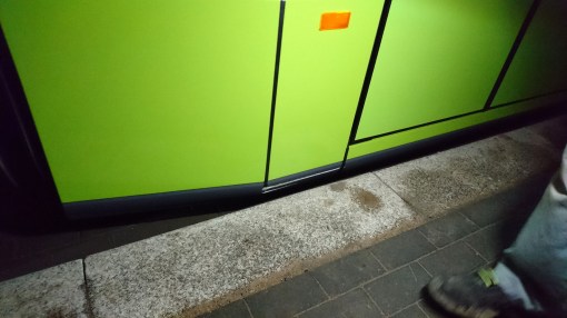 Pierwsze przytarcie Solarisa Tramino Olsztyn S111O #3001 (19 listopada 2015)