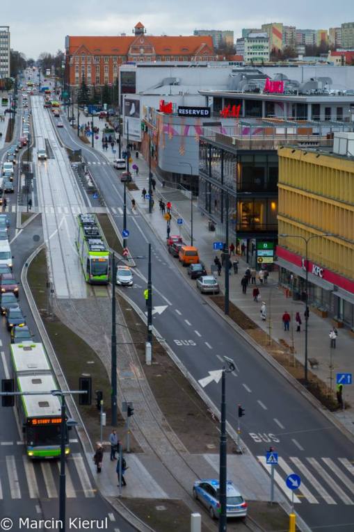 Solaris Tramino Olsztyn S111O #3001 w alei Piłsudskiego podczas przejazdu próbnego (30 listopada 2015)