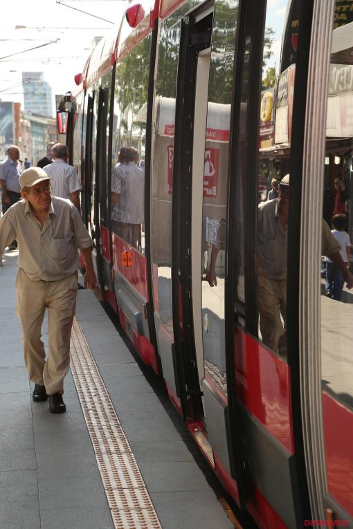 Durmazlar SilkWorm na ulicach Bursy