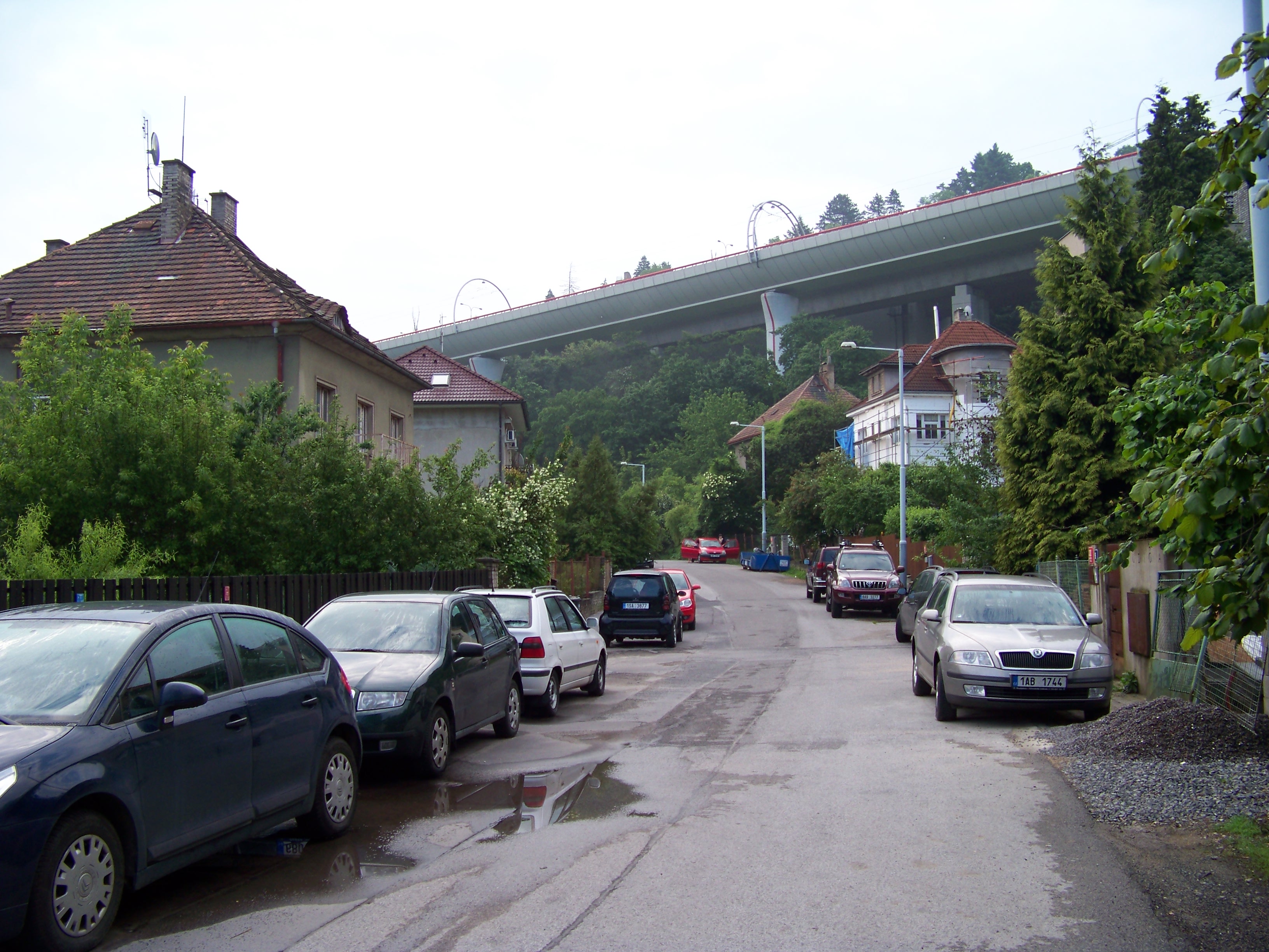 Estakada tramwajowa na Hlubočepach w Pradze