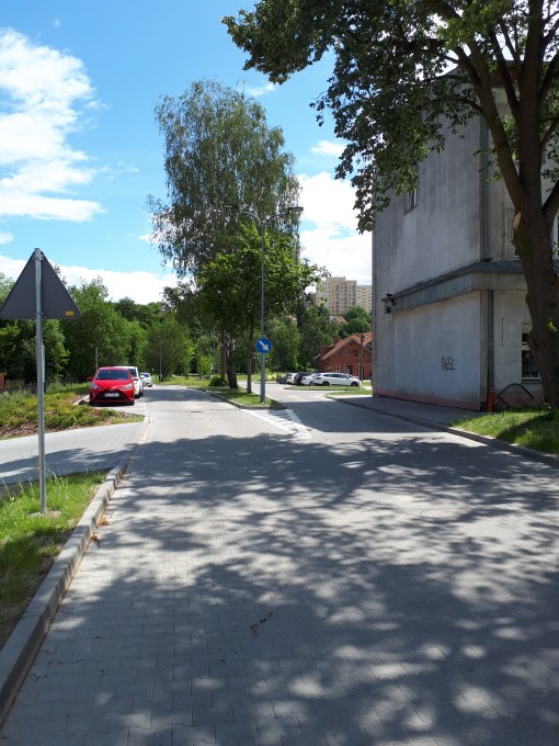 Nowa ulica, którą proponujemy nazwać Trolejbusową - prowadzi do Muzeum Nowoczesności i dawnej zajezdni trolejbusowej