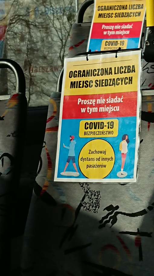 Miejsca siedzące w autobusie (Scania OmniLink CL9 #904) wyłączone z użytkowania z powodu koronawirusa (30 marca 2020)