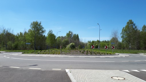 Rondo na skrzyżowaniu ulic Szymborskiej, Dąbrowskiej i Osieckiej (10 maja 2020)
