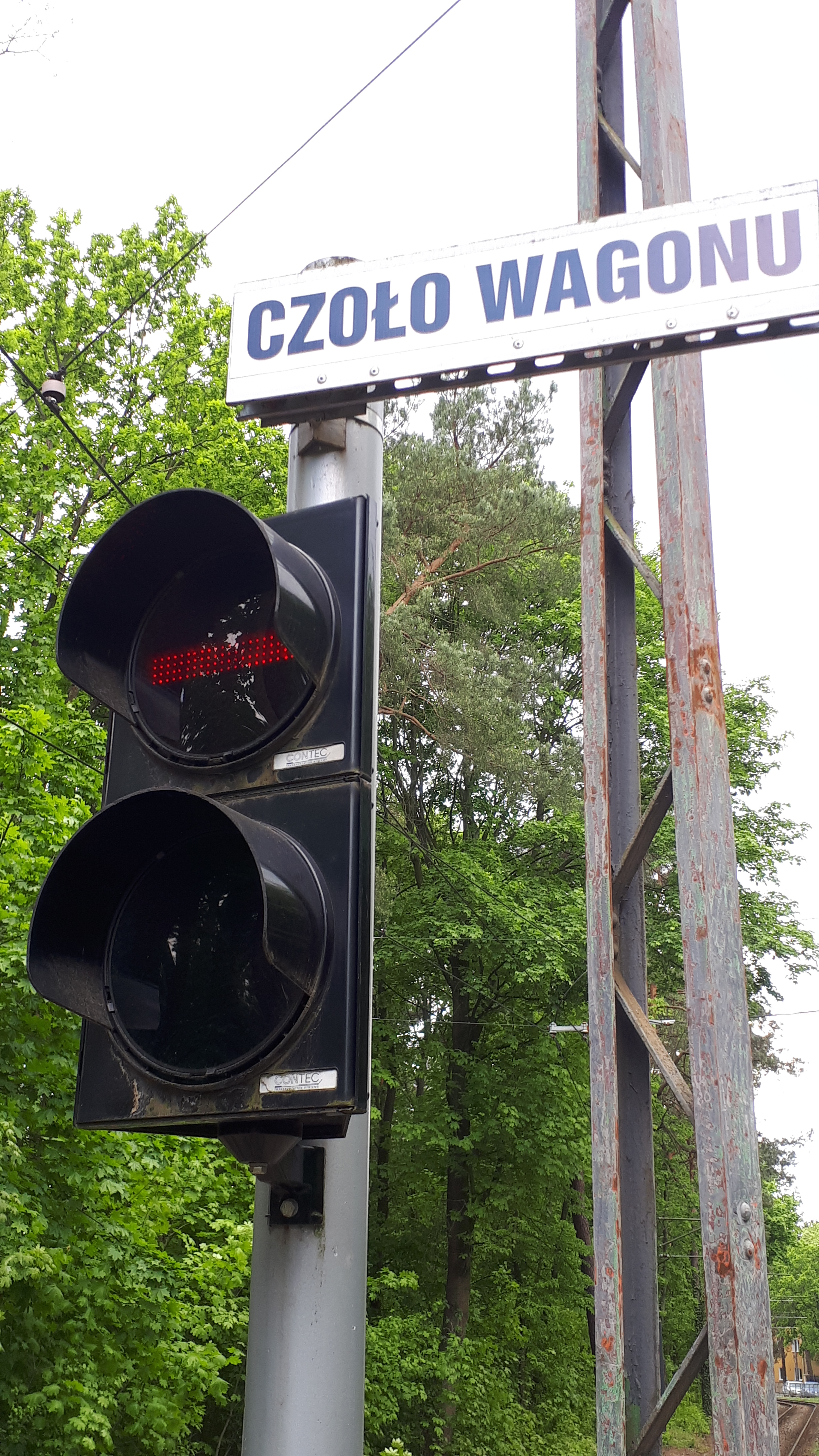 Sygnalizator tramwajowy ST na pętli Boernerowo w Warszawie (17 maja 2020)