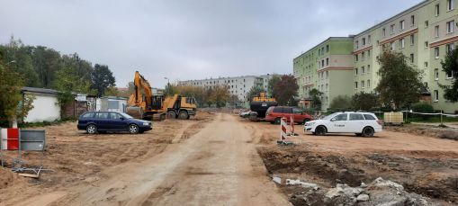 Budowa linii tramwajowej w ulicy Wilczyńskiego, w okolicach skrzyżowania z ulicami Żurawskiego i Gębika (2 października 2021)