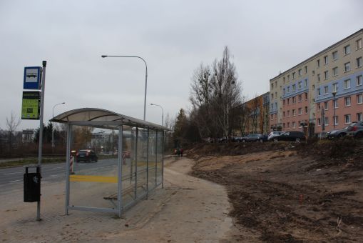 Budowa linii tramwajowej w ulicy Krasickiego, w pobliżu skrzyżowania z ulicą Wańkowicza (14 listopada 2021)