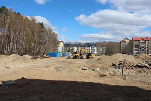 Budowa linii tramwajowej w ulicy Wilczyńskiego, w okolicach przyszłego przystanku końcowego Pieczewo (16 kwietnia 2022)