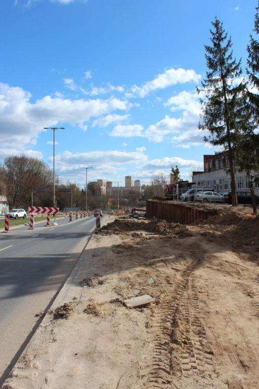 Budowa linii tramwajowej w ulicy Synów Pułku (16 kwietnia 2022)