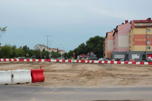 Budowa linii tramwajowej w ulicy Wilczyńskiego, w okolicach skrzyżowania z ulicą Krasickiego (1 lipca 2022)
