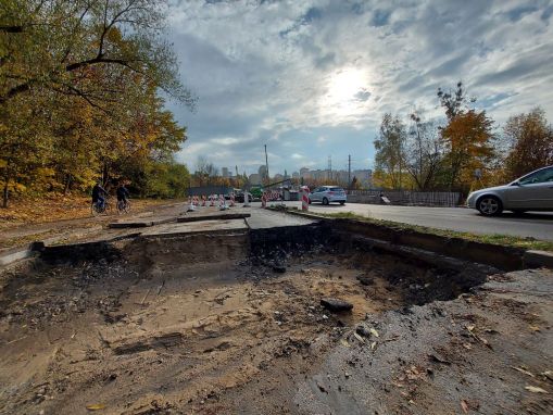 Budowa estakady tramwajowej w ulicy Synów Pułku (25 października 2022)