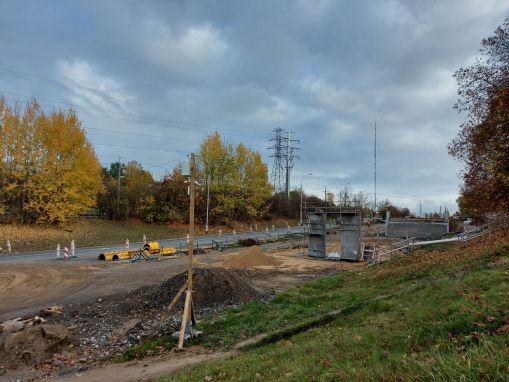 Budowa estakady tramwajowej w ulicy Krasickiego (25 października 2022)