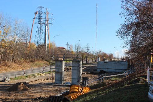 Budowa estakady tramwajowej w ulicy Krasickiego (3 listopada 2022)