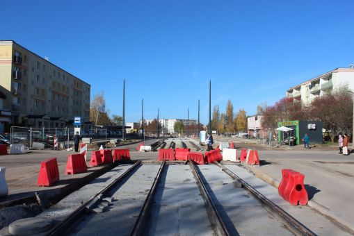 Budowa linii tramwajowej w ulicy Wilczyńskiego, na skrzyżowaniu z ulicami Gębika i Żurawskiego (3 listopada 2022)