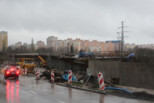 Budowa estakady tramwajowej w ulicy Synów Pułku (15 stycznia 2023)