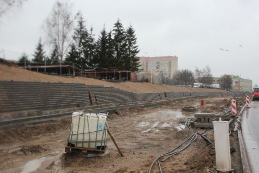 Budowa linii tramwajowej w ulicy Wyszyńskiego, między ulicami Pstrowskiego i Żołnierską (15 stycznia 2023)