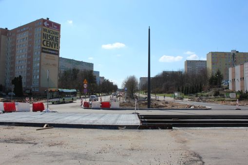 Budowa linii tramwajowej na placu Inwalidów Wojennych (10 kwietnia 2023)