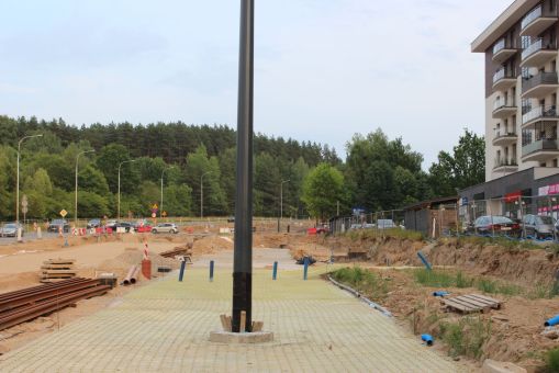 Budowa linii tramwajowej w ulicy Krasickiego, w pobliżu skrzyżowania z ulicą Barcza (5 lipca 2023)