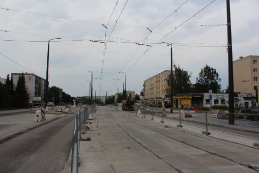 Budowa linii tramwajowej w ulicy Wilczyńskiego, w pobliżu skrzyżowania z ulicą Panasa (5 lipca 2023)