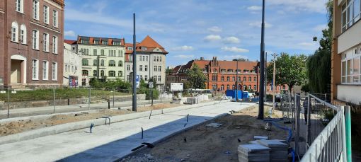 Budowa linii tramwajowej na placu Jedności Słowiańskiej - przystanek końcowy Wysoka Brama (29 lipca 2023)