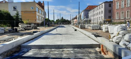 Budowa linii tramwajowej na placu Jedności Słowiańskiej - przystanek końcowy Wysoka Brama (29 lipca 2023)