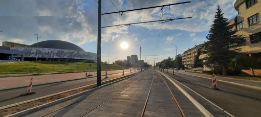 Budowa linii tramwajowej w alei Piłsudskiego, na wysokości hali Urania (13 sierpnia 2023)