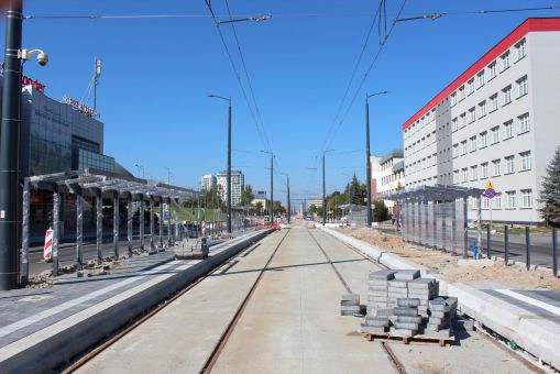 Budowa linii tramwajowej w alei Piłsudskiego - przystanek Hala Urania (17 września 2023)
