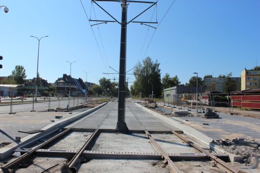 Budowa linii tramwajowej w ulicy Wyszyńskiego, w pobliżu podstacji trakcyjnej (17 września 2023)