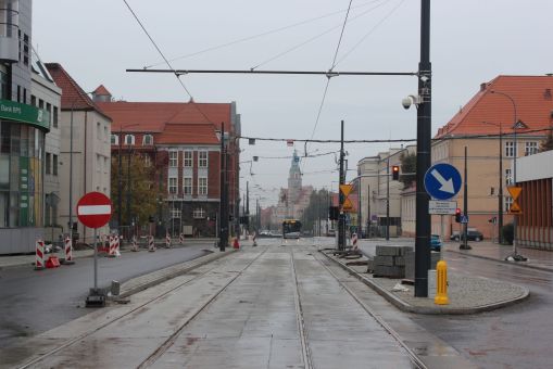 Budowa linii tramwajowej w alei Piłsudskiego, na skrzyżowaniu z ulicą Głowackiego (22 października 2023)