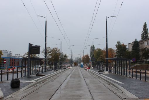 Budowa linii tramwajowej w alei Piłsudskiego - przystanek Stadion Stomil (22 października 2023)