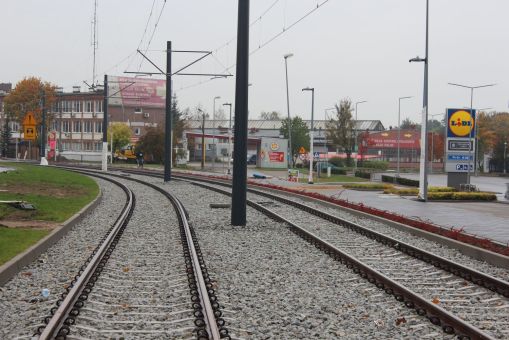 Budowa linii tramwajowej w ulicy Synów Pułku (22 października 2023)