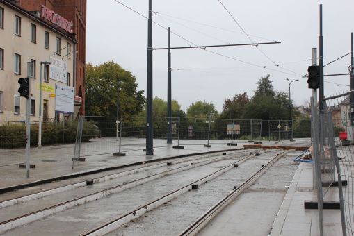 Budowa linii tramwajowej na placu Jedności Słowiańskiej (22 października 2023)