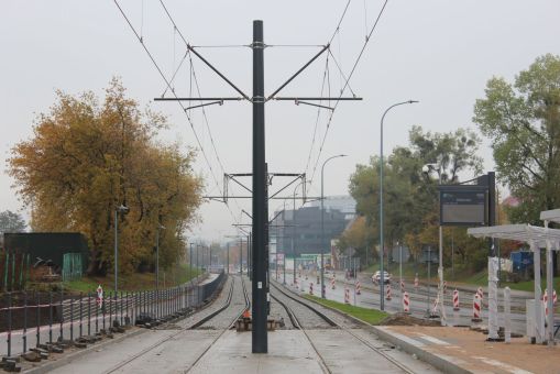 Budowa linii tramwajowej w ulicy Wyszyńskiego - przystanek Żołnierska (22 października 2023)