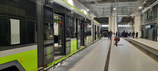 Nowa (wschodnia) hala warsztatowa zajezdni tramwajowej MPK Olsztyn (29 grudnia 2023)